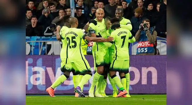 Los ciudadanos hicieron un gran partido y festejaron tres veces en estadio olímpico de Kiev. 