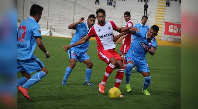 Juan Cominges hizo un gran partido.  FOTO: LIBERO