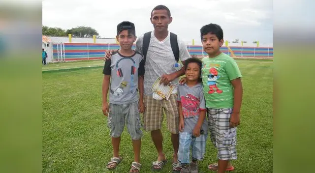 Periquito es un ídolo es Sechura Periquito es un ídolo es Sechura