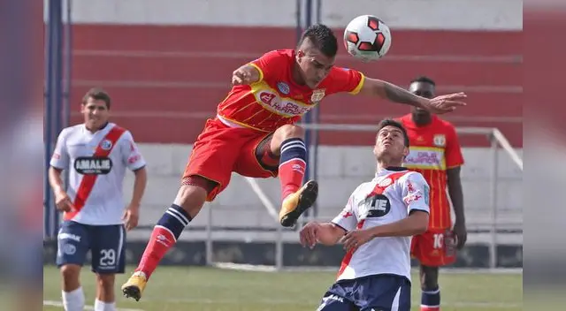 Cotejo intenso. Autogol de Uculmana y Sawa marcaron diferencia edil. Cotejo intenso. Autogol de Uculmana y Sawa marcaron diferencia edil.