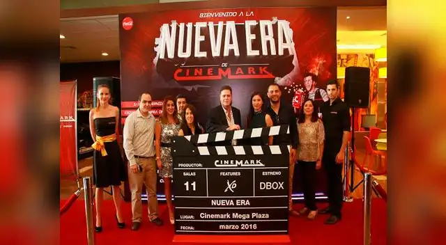 La emoción y la felicidad de los cinéfilos. La emoción y la felicidad de los cinéfilos.