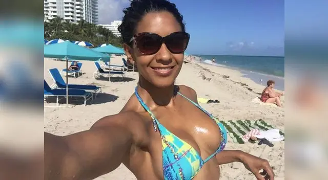 Rocío sigue disfrutando del verano en las playas del sur.