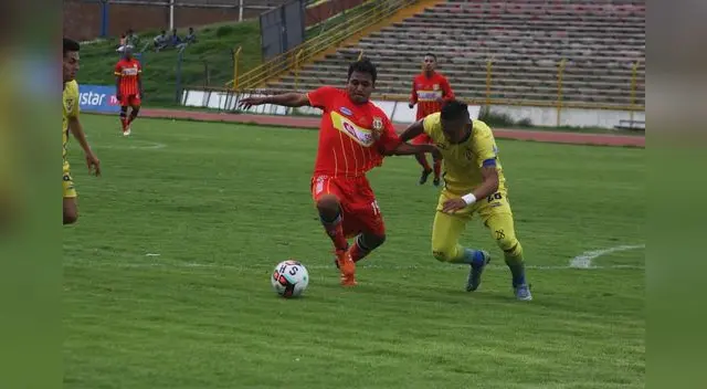 Lliuya se escapa a la marca. El volante anotó un golazo Lliuya se escapa a la marca. El volante anotó un golazo