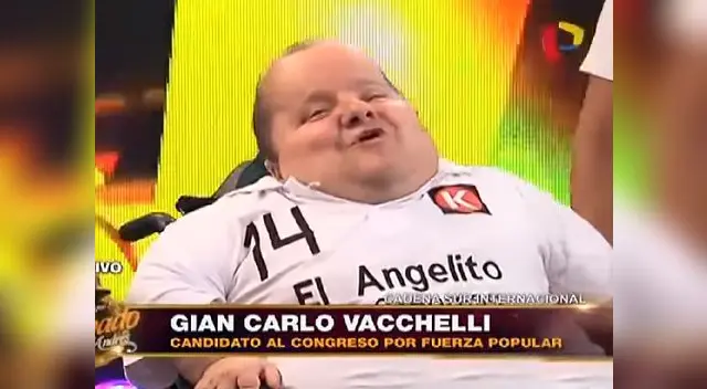 Congresista regaló dinero durante su campaña electoral. Congresista regaló dinero durante su campaña electoral.