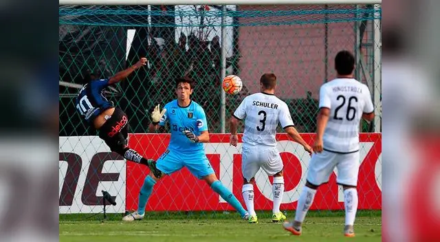 Gol madrugador apenas a los dos minutos por parte de Sornoza Gol madrugador apenas a los dos minutos por parte de Sornoza