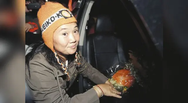 La candidata de Fuerza Popular correría la misma suerte que césar acuña por regalar dinero.