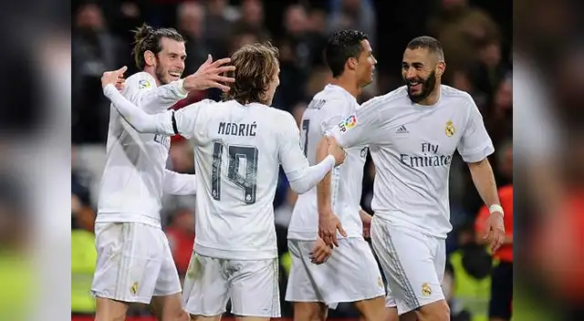 Real Madrid goleó por 4-0 al Sevilla por la Liga BBVA. Real Madrid goleó por 4-0 al Sevilla por la Liga BBVA.