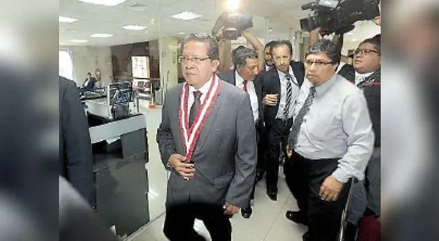 Mientras fiscal de la Nación, Pablo Sánchez, gestionará reunión con autoridades brasileñas para coordinar el trabajo. Mientras fiscal de la Nación, Pablo Sánchez, gestionará reunión con autoridades brasileñas para coordinar el trabajo.