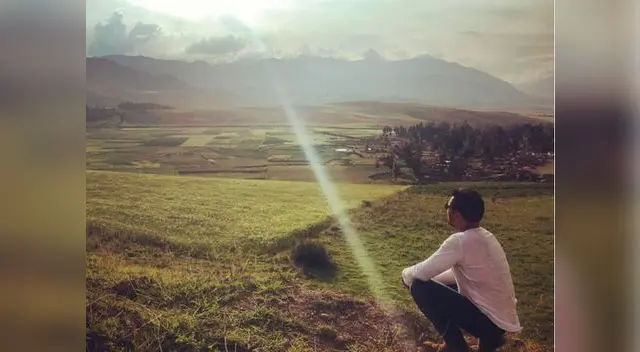Contemplando la belleza del Valle Sagrado.