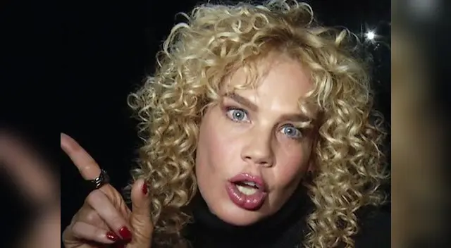 Cubana causó polémica por agresión televisiva.