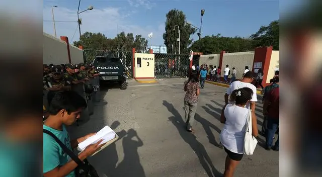 Policía tomó control de campus Policía tomó control de campus