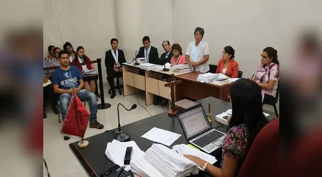 Jueza realiza audiencia contra asesino de policía