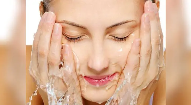 Tu rostro reflejará el cuidado que le das día a día. Tu rostro reflejará el cuidado que le das día a día.