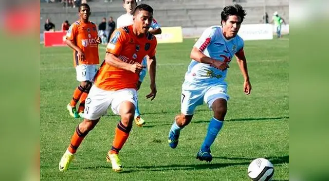 Real Garcilaso goleó por 5-2 a la U. César Vallejo Real Garcilaso goleó por 5-2 a la U. César Vallejo