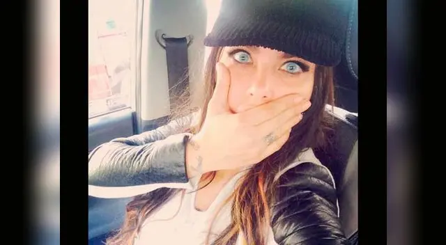 Angie Jibaja luce un rostro cambiado