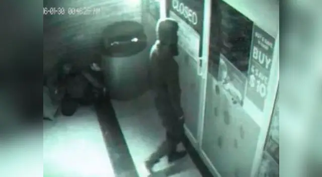 El sujeto ingresó sin ningún problema al atravesar la puerta 