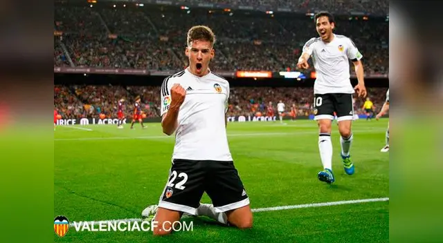 Barcelona no levanta y cae ante el Valencia por 2-1 Barcelona no levanta y cae ante el Valencia por 2-1