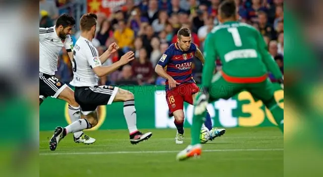 Barcelona no levanta y cae ante el Valencia por 2-1 Barcelona no levanta y cae ante el Valencia por 2-1