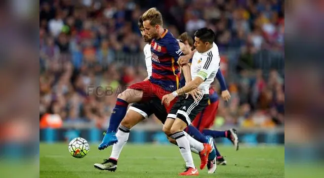Barcelona no levanta y cae ante el Valencia por 2-1 Barcelona no levanta y cae ante el Valencia por 2-1