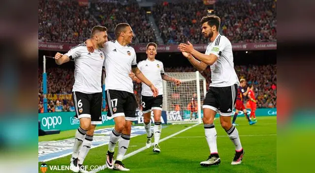 Barcelona no levanta y cae ante el Valencia por 2-1 Barcelona no levanta y cae ante el Valencia por 2-1