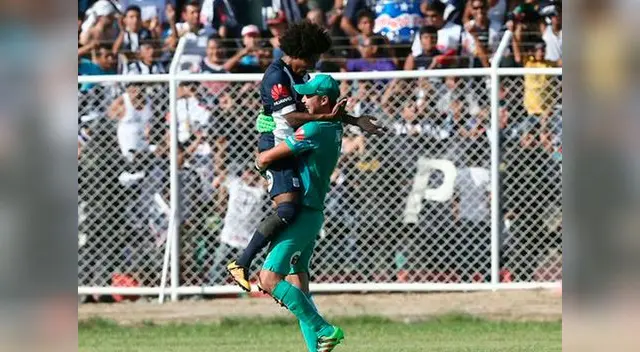 Alianza Lima vence por 2-1 a La Bocana