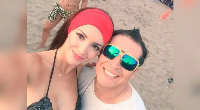 Rosángela Espinoza lució escultural figura en playas de Trujillo