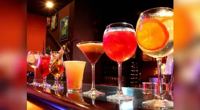 No dejes que el alcohol arruine tu figura. No dejes que el alcohol arruine tu figura.