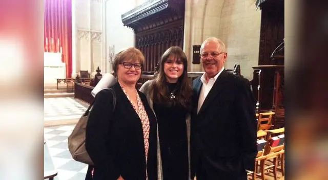 Su hija estudia en Estados Unidos Su hija estudia en Estados Unidos