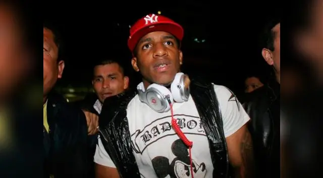 El futbolista tendría la intención de hacerse pruebas a su lesión en Amsterdan