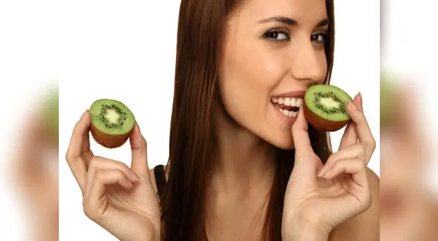 Incluye en tus desayunos dos porciones de frutas cítricas como kiwi, naranja, mandarina. Incluye en tus desayunos dos porciones de frutas cítricas como kiwi, naranja, mandarina.