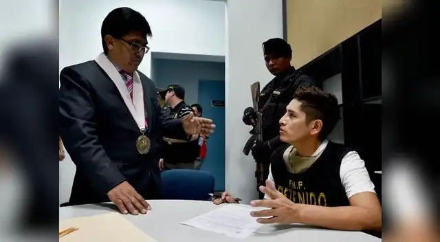 Se negó a reproducir las palabras que se escuchan en los audios de su celular