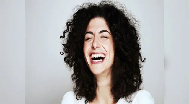 Que no se te haga un nudo en la cabeza y domina tu cabello crespo con estos tips. Que no se te haga un nudo en la cabeza y domina tu cabello crespo con estos tips.