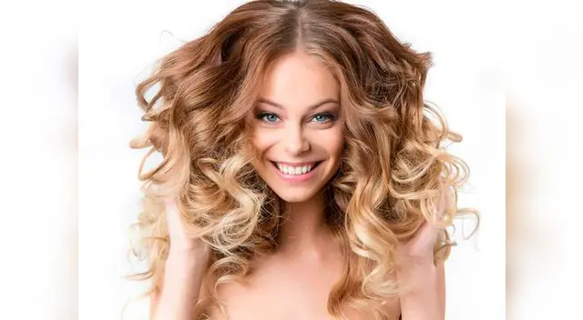 El cabello rizado también puede ser manejable El cabello rizado también puede ser manejable