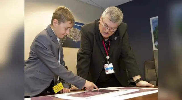 En plena charla En plena charla