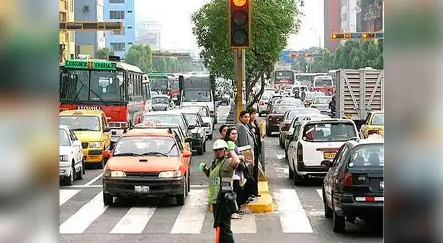 Director de ONG Luz Ambar afirma que PNP no debe dirigir transito 