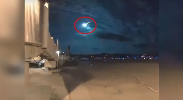 Varios transeúntes inmortalizaron el momento 