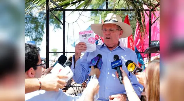 Mostró volante repartido en la ciudad Mostró volante repartido en la ciudad