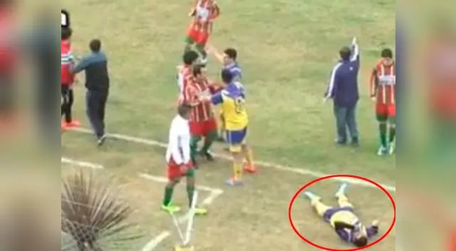 El jugador no soportó el golpe y cayó al suelo