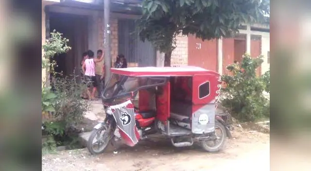 En esta mototaxi huyó el menor.