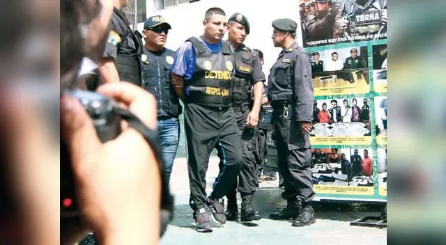 Harry Cano Dávila al ser presentado ante la prensa