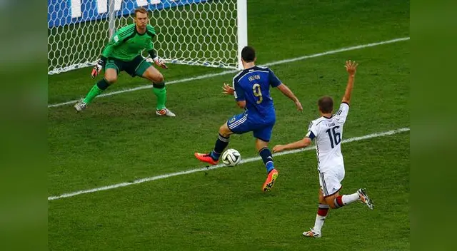 Ahora ni las manos ni los brazos serán considerados al momento de determinar una posible posición de adelanto