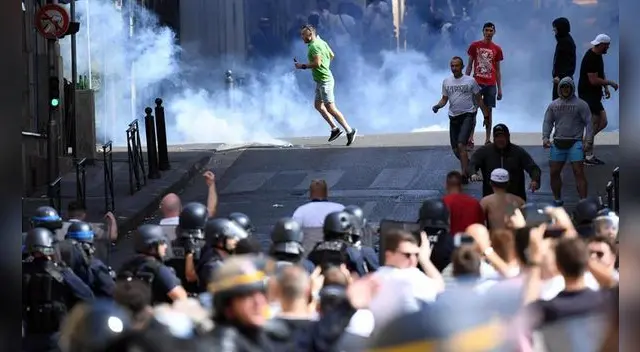 Ni las bombas lacrimógenas evitaron los disturbios