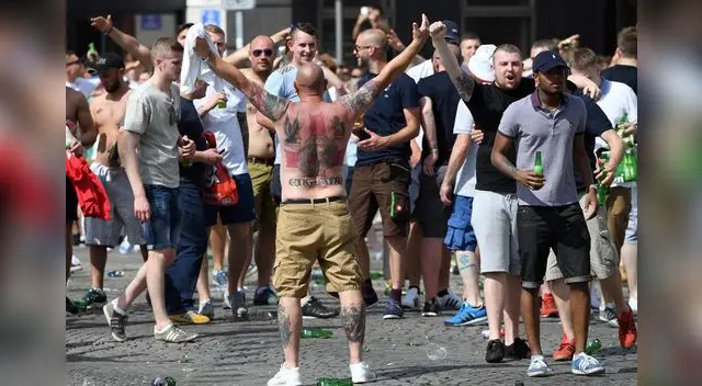 Los hooligans son temidos por su salvajismo en toda Europa