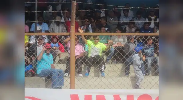 Las hinchadas juegan sus partidos aparte