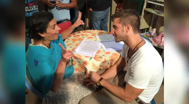 Son pura sonrisas y coqueteos. Son pura sonrisas y coqueteos.