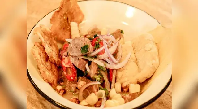 Prepara esta deliciosa receta de cebiche de bonito con tamal Prepara esta deliciosa receta de cebiche de bonito con tamal