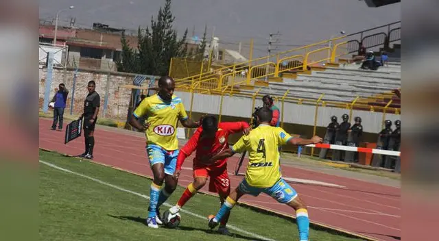 Maulella y  Faiffer marcan a Peña del Huancayo