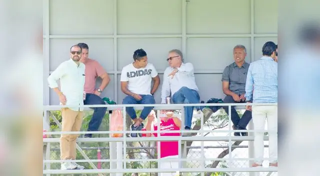 El DT de Morelia, Enrique Meza, quedó satisfecho con la llegada del peruano Raúl Ruidíaz
