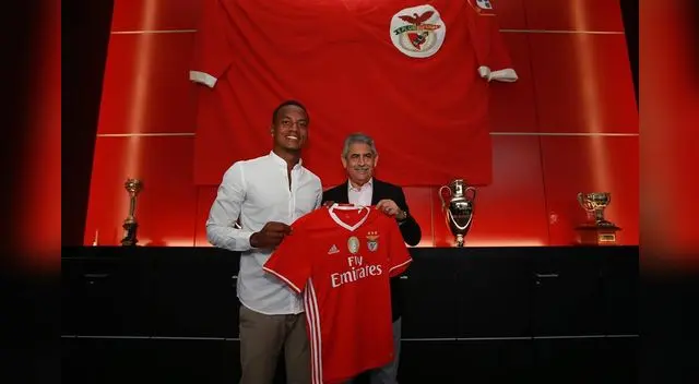 Carrillo ya es jugador del Benfica,