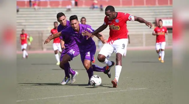 Luis Tejada fue el jugador mas incisivo del ataque del Ciclón. Luis Tejada fue el jugador mas incisivo del ataque del Ciclón.